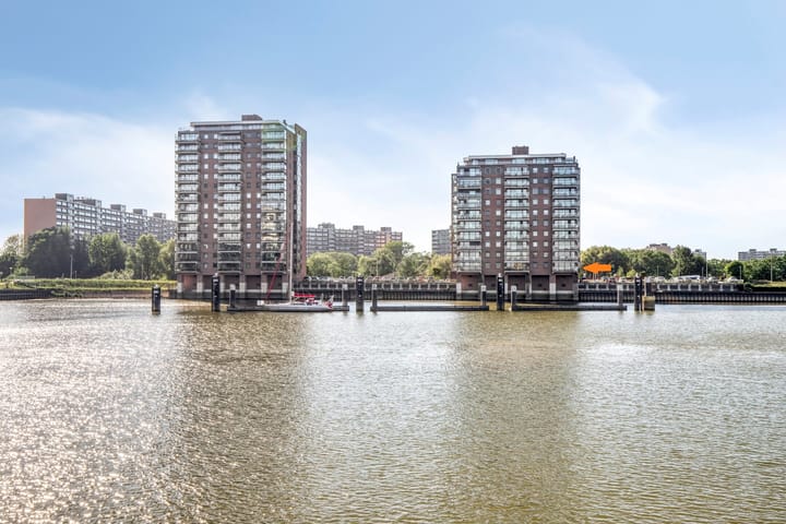 Foto 1 van Ketensezoom 63