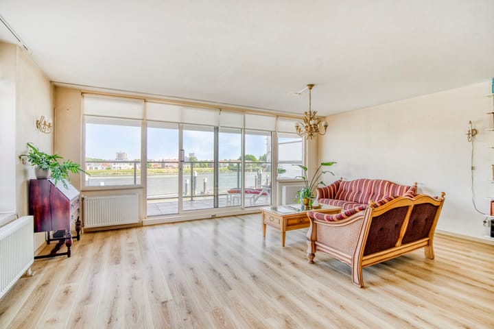 Foto 6 van Ketensezoom 63