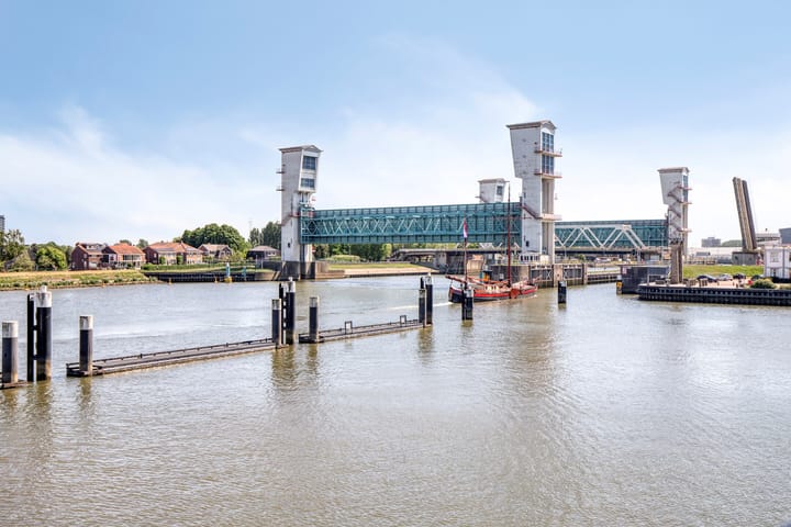 Foto 11 van Ketensezoom 63