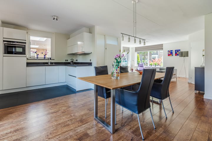 Foto 3 van Sering 11