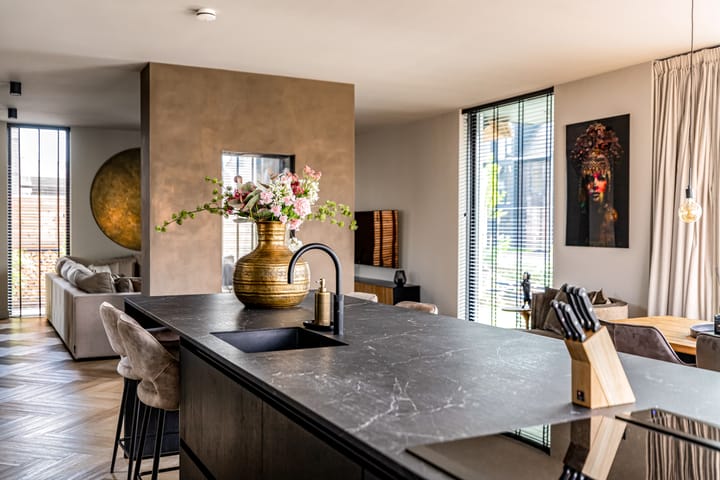 Photo 4 of C.V. Ramanstraat 12