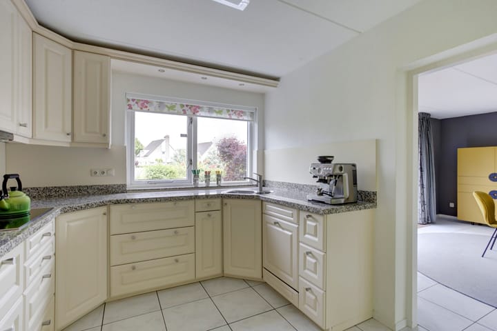 Foto 14 van Boterbloemweide 10