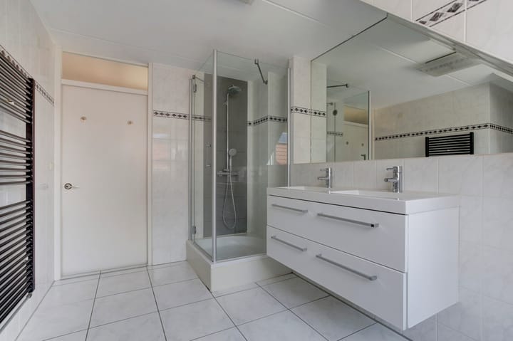 Foto 27 van Boterbloemweide 10