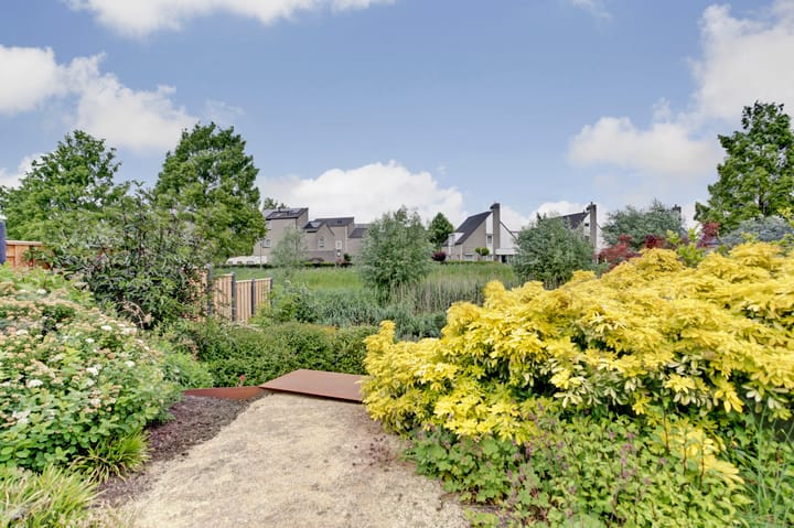 Foto 39 van Boterbloemweide 10