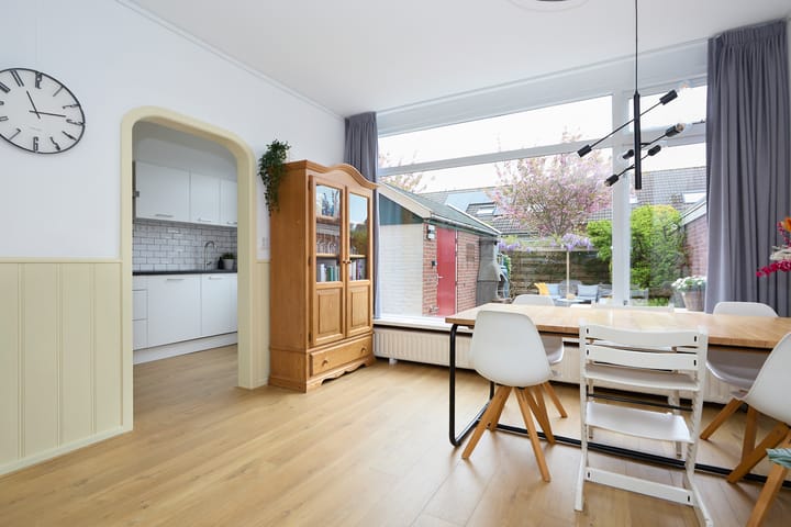 Foto 22 van Robert Kochlaan 73