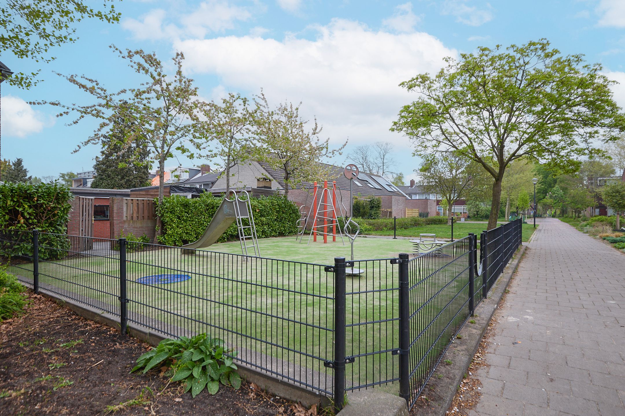 Foto 51 van Robert Kochlaan 73