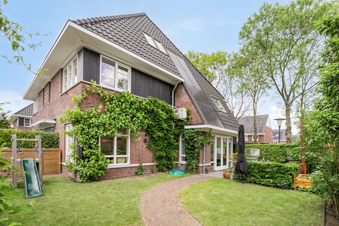 Photo 32 of Gitaarstraat 28