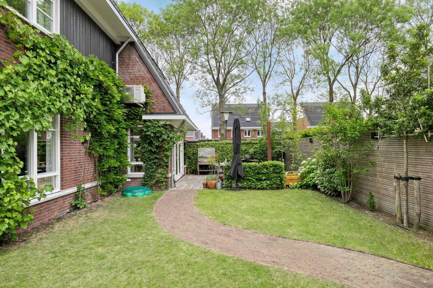 Photo 34 of Gitaarstraat 28