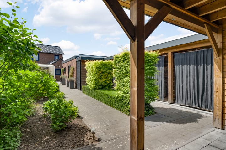 Foto 20 van St.Luciaweg 1