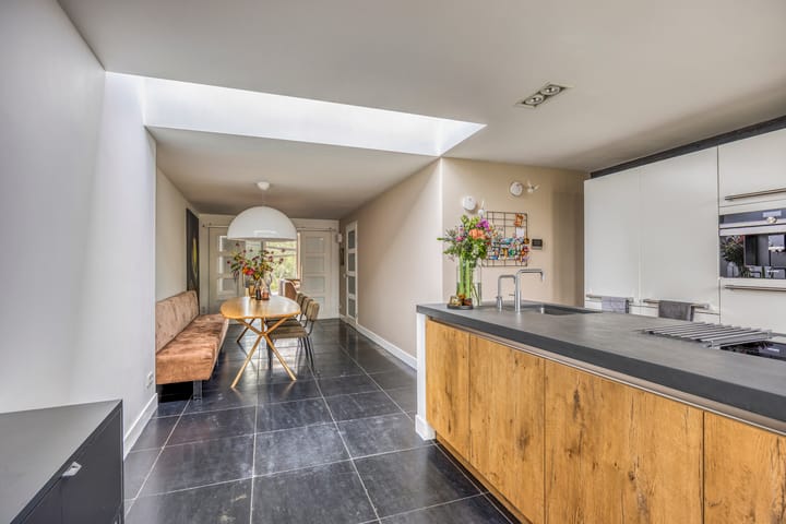 Foto 14 van Mostheuvelstraat 105