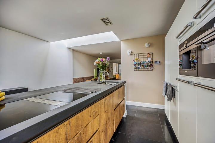 Foto 17 van Mostheuvelstraat 105