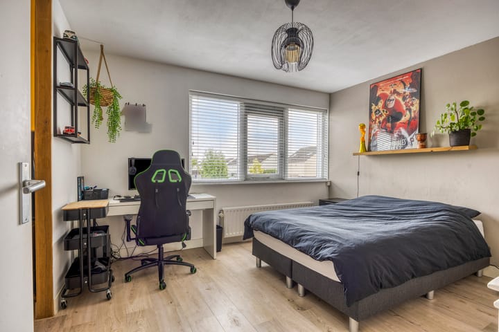 Foto 21 van Mostheuvelstraat 105