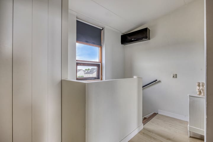 Foto 30 van Mostheuvelstraat 105