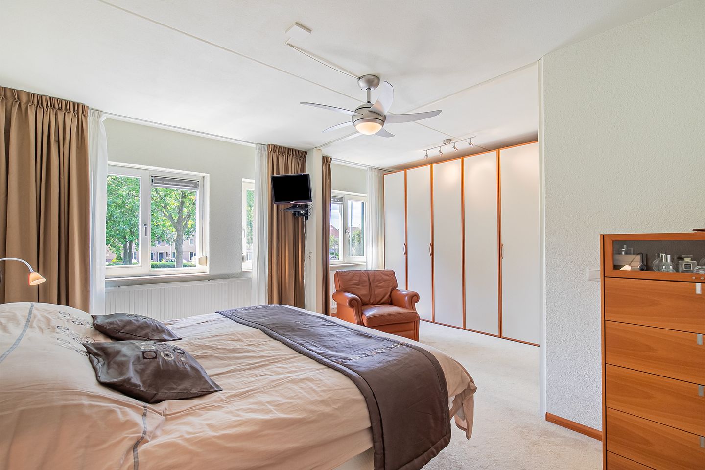 Foto 25 van Van Bronckhorststraat 30