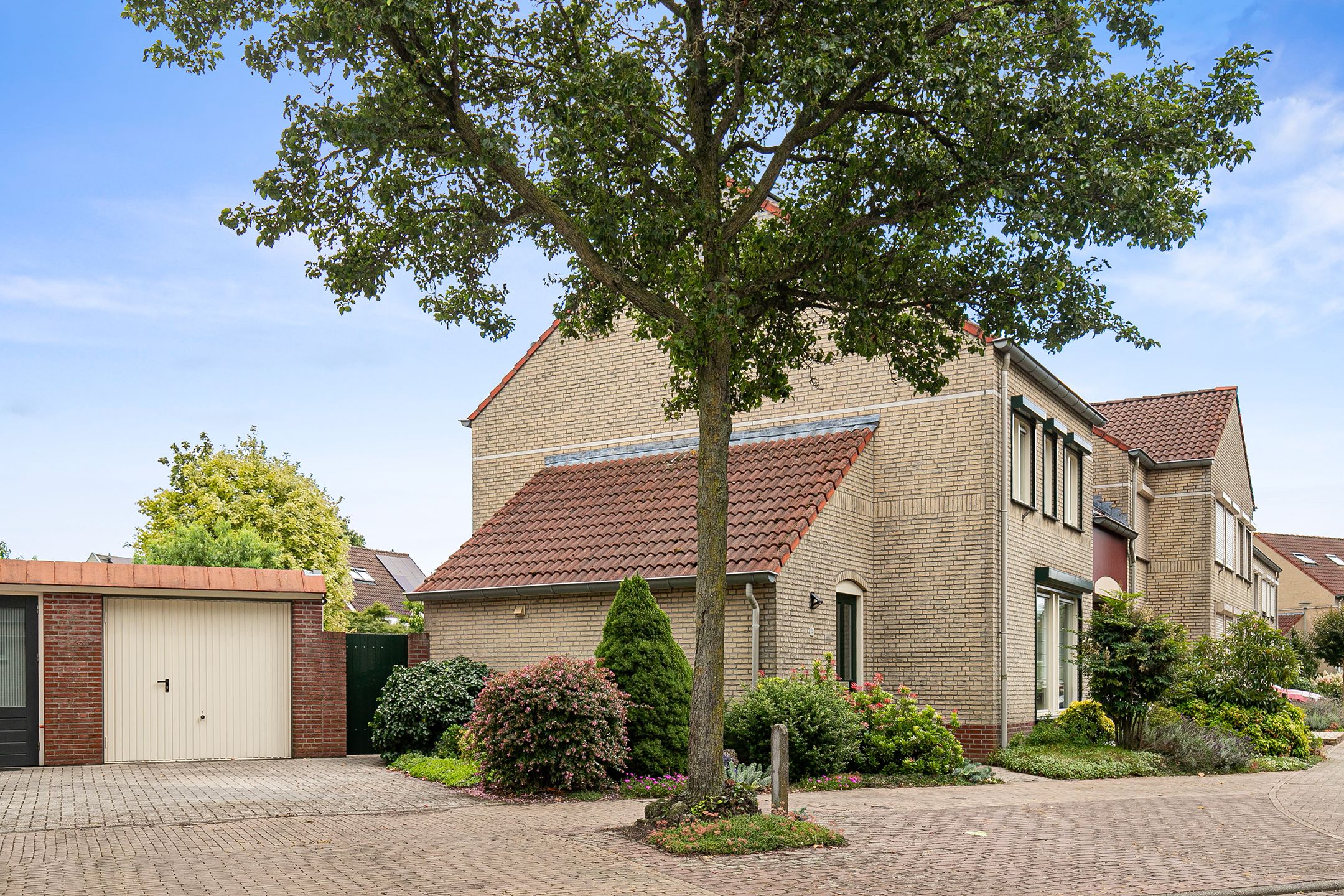 Foto 33 van Van Bronckhorststraat 30