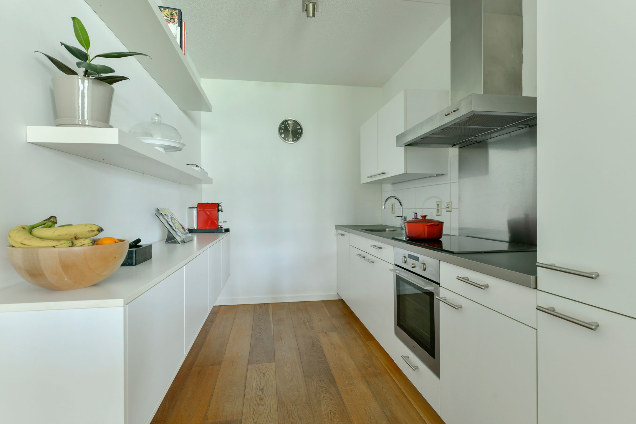 Photo 9 of Loosduinenstraat 34