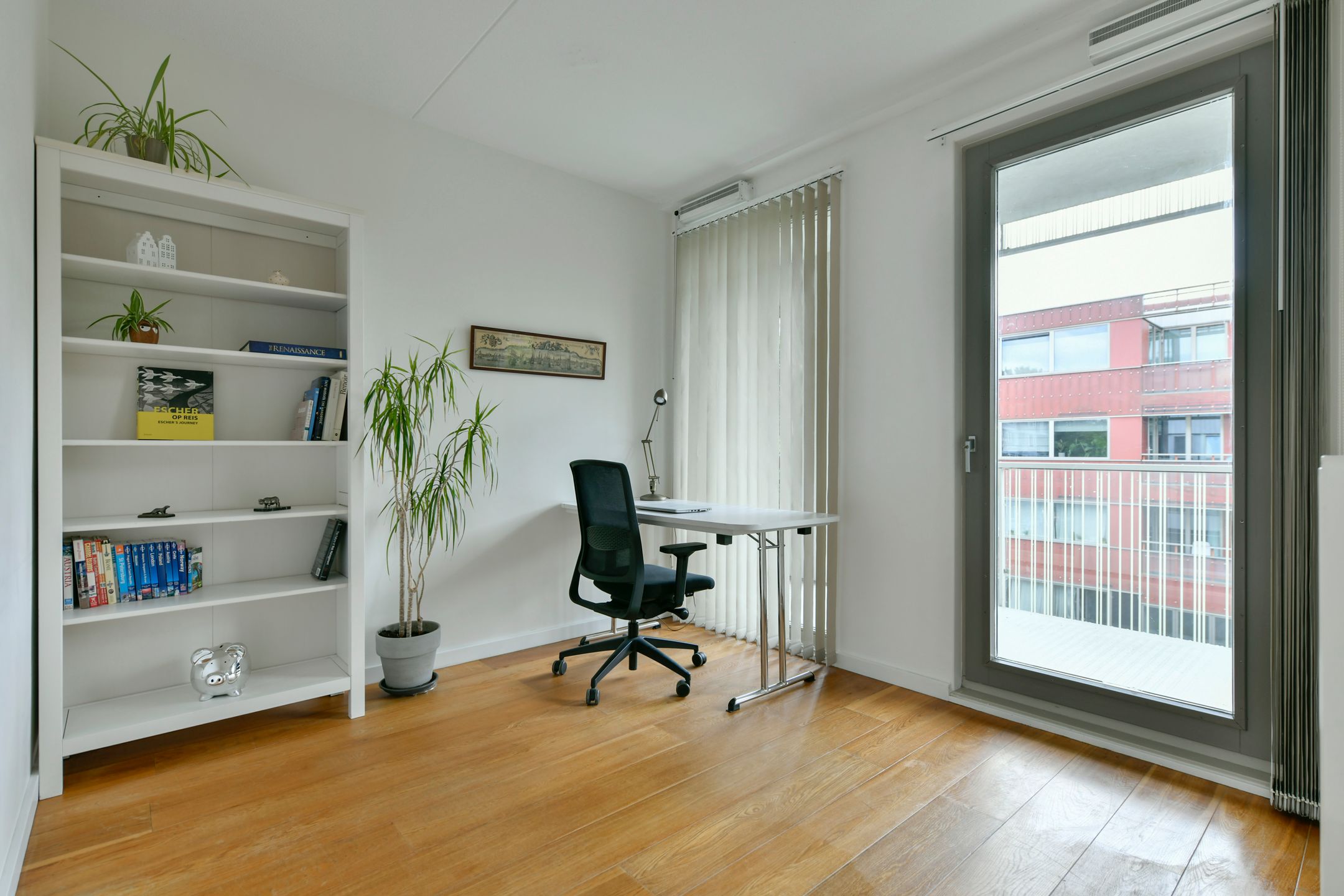 Photo 15 of Loosduinenstraat 34