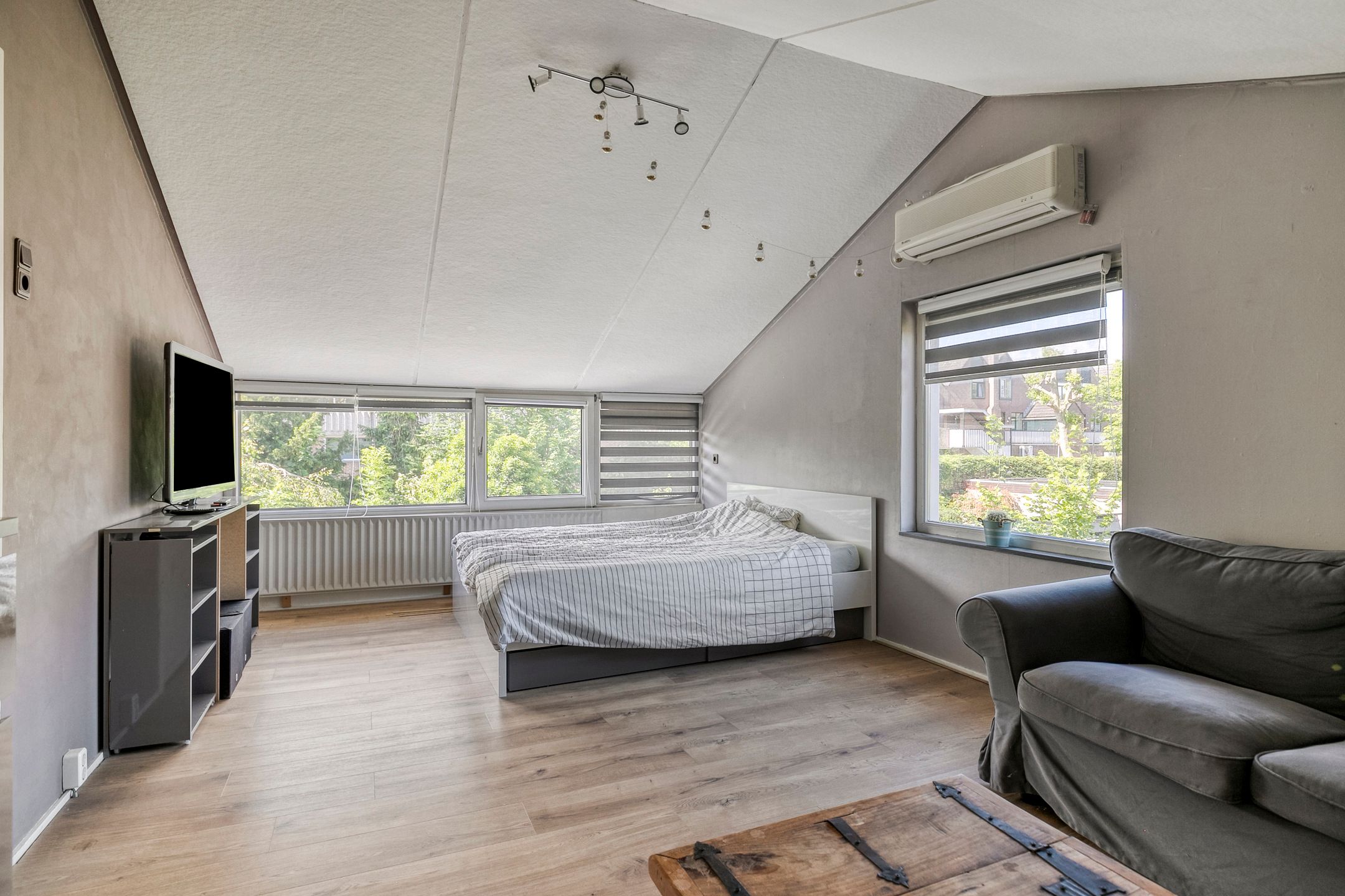 Foto 42 van Gladiolenlaan 1