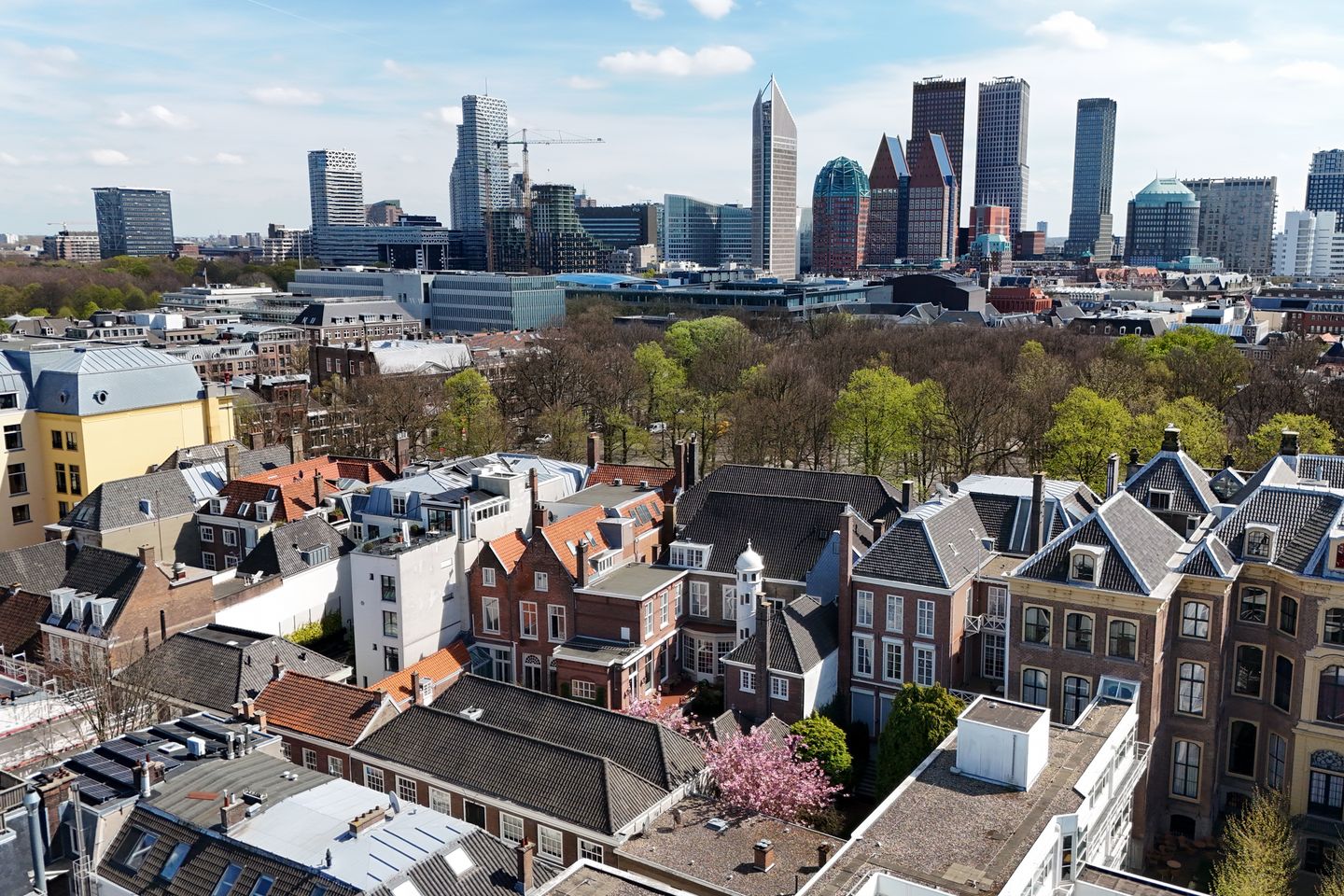 View photo 2 of Kazernestraat 41