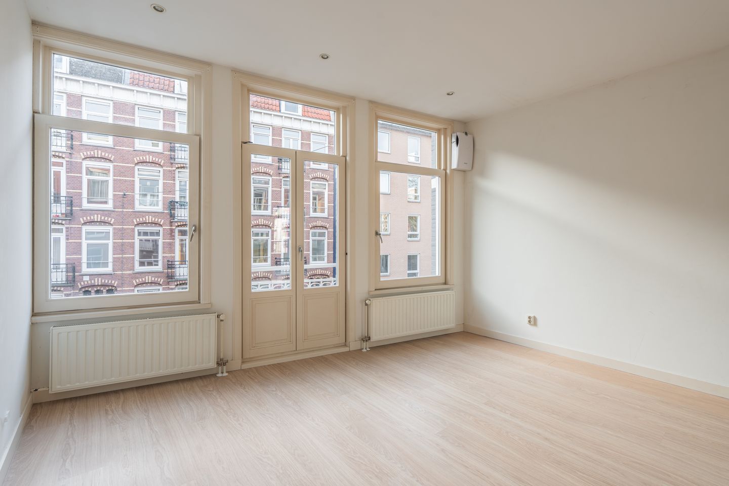 Foto 4 van Tweede Van der Helststraat 9-2