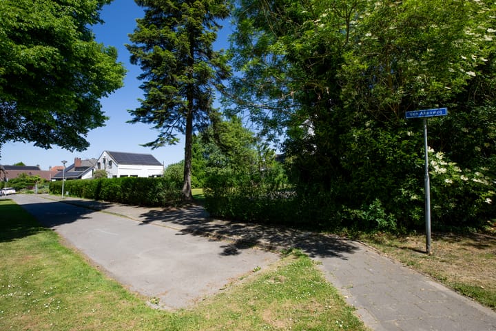 Foto 9 van Van Akenweg