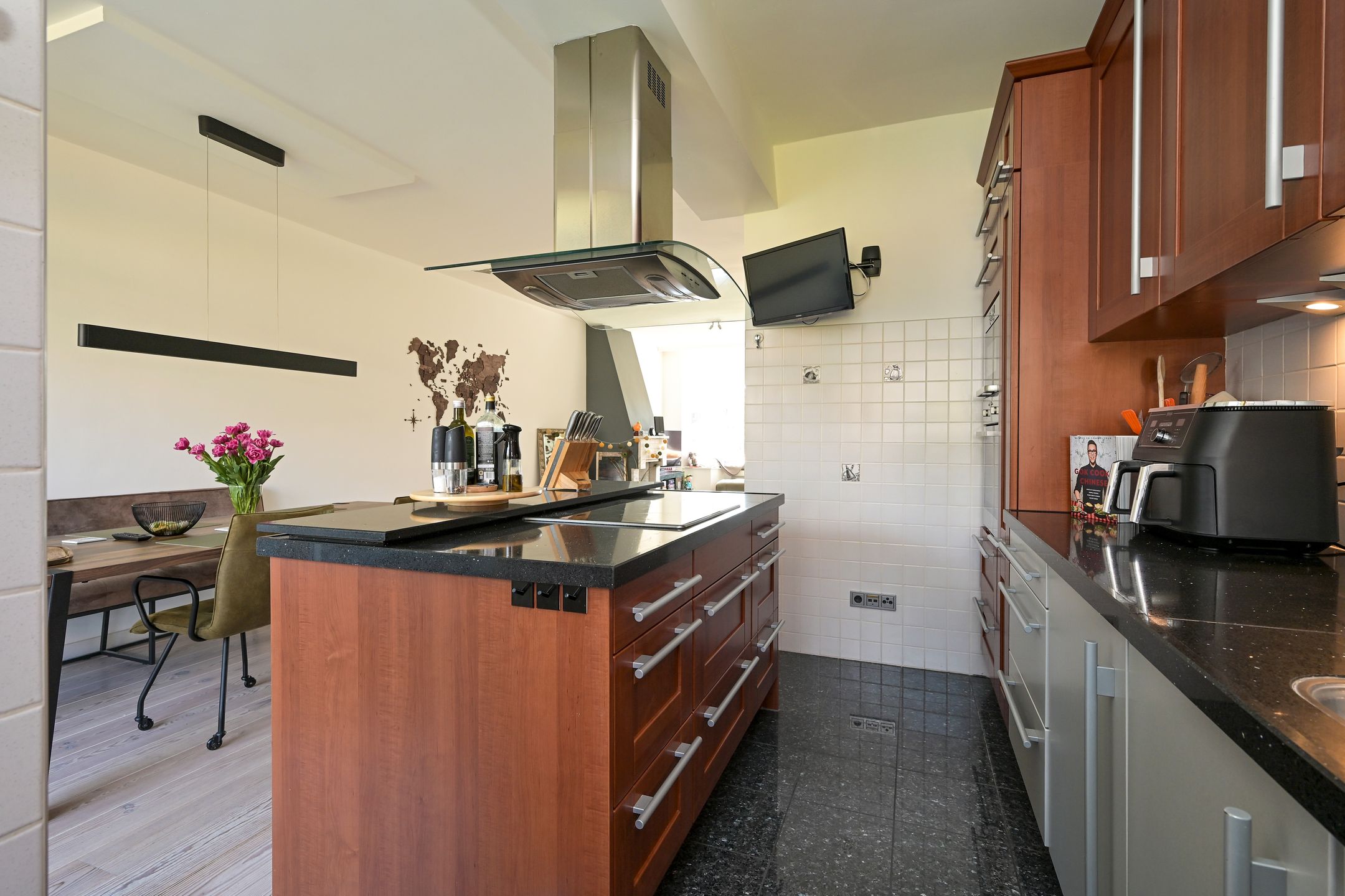 Photo 9 of van Faukenbergestraat 126