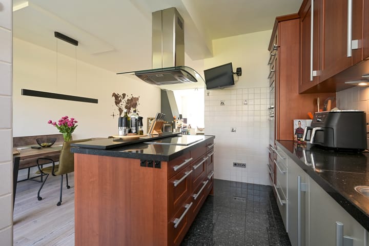 Foto 9 van van Faukenbergestraat 126