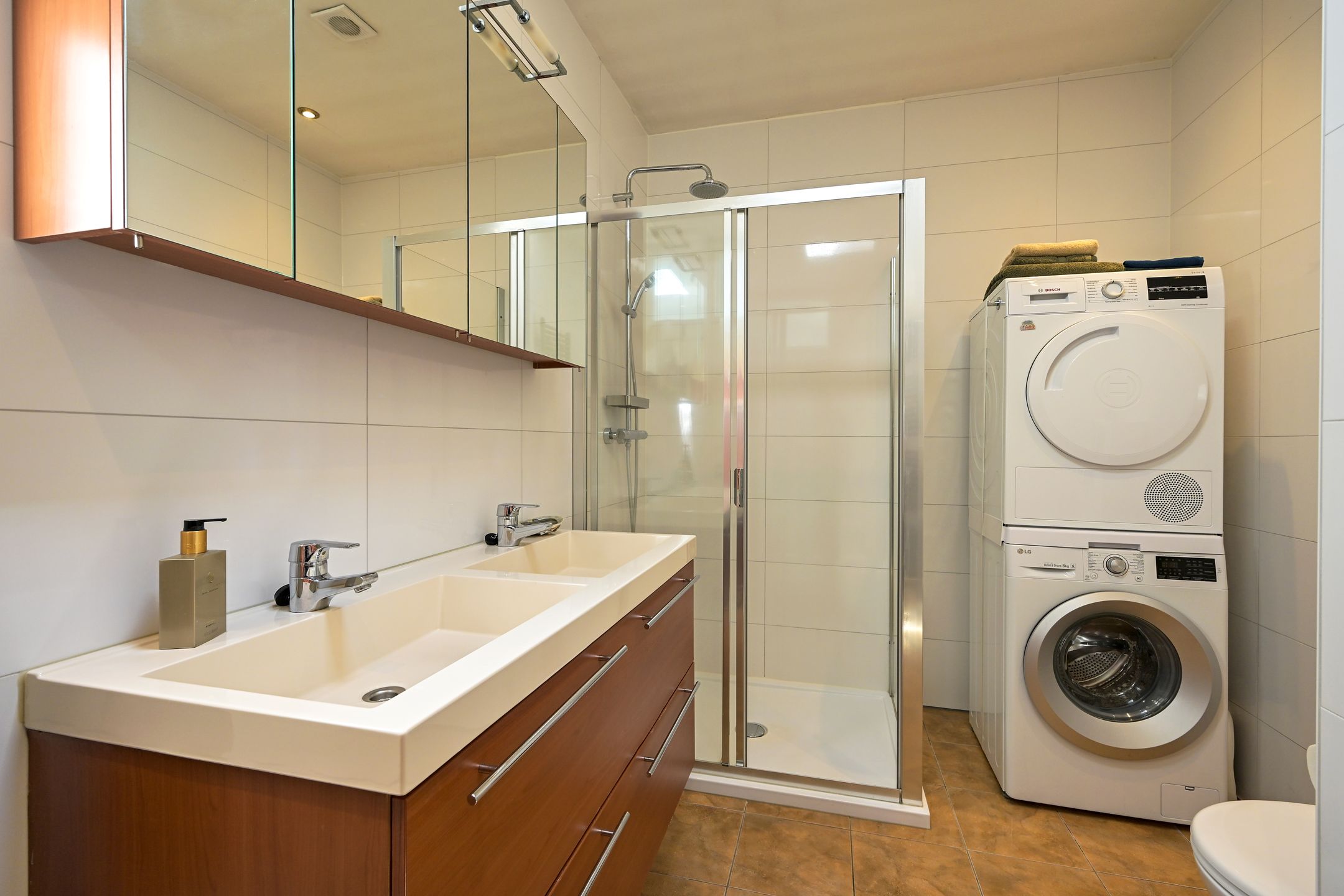 Photo 12 of van Faukenbergestraat 126