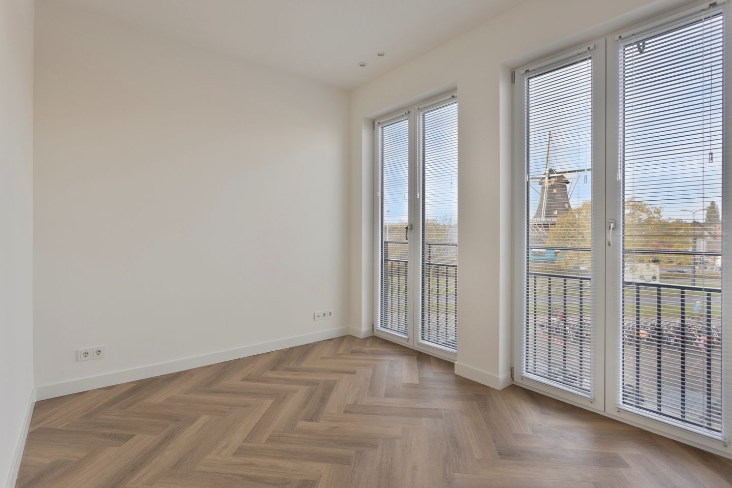 Photo 40 of Chris van Abkoudestraat 21