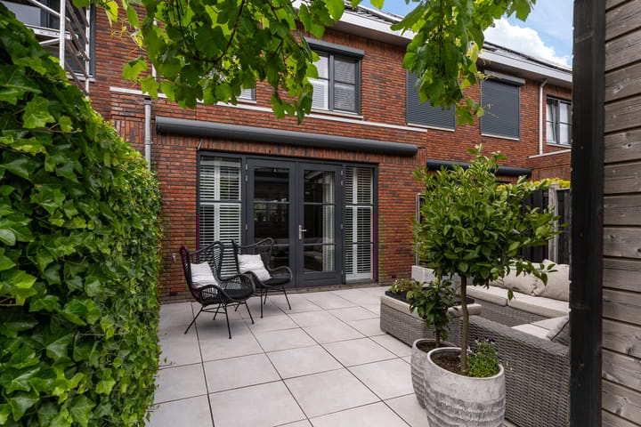 Foto 4 van Hof van Delftsesluis 29