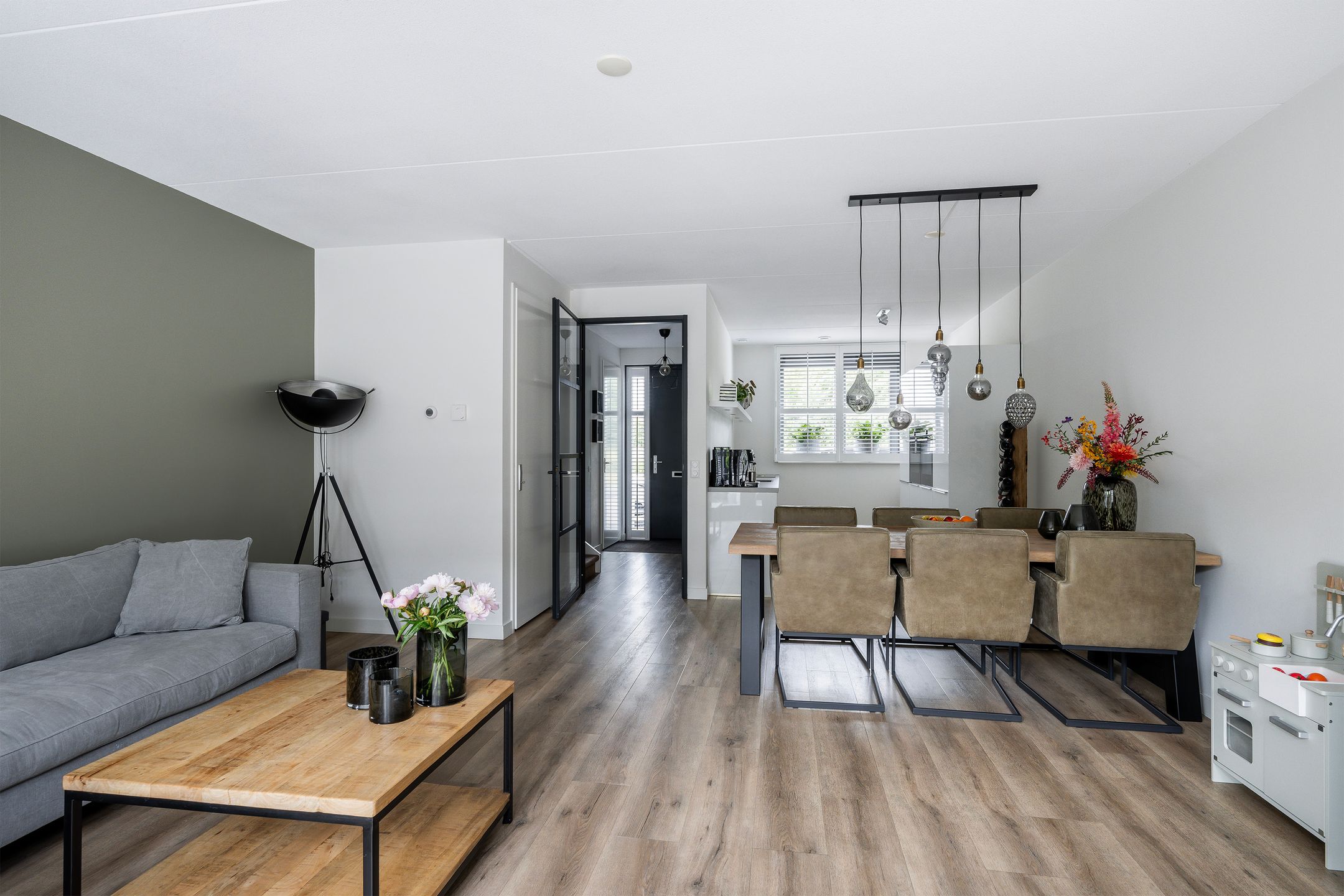 Foto 12 van Hof van Delftsesluis 29