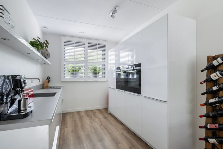 Foto 15 van Hof van Delftsesluis 29