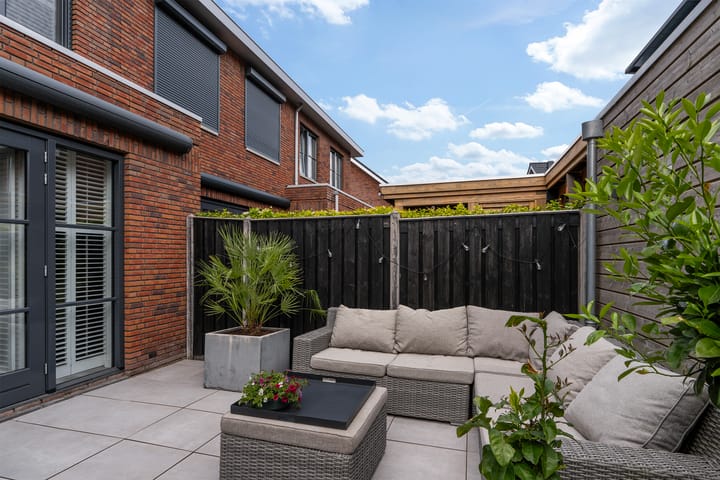 Foto 19 van Hof van Delftsesluis 29