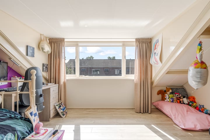 Foto 25 van Bazaltstraat 32