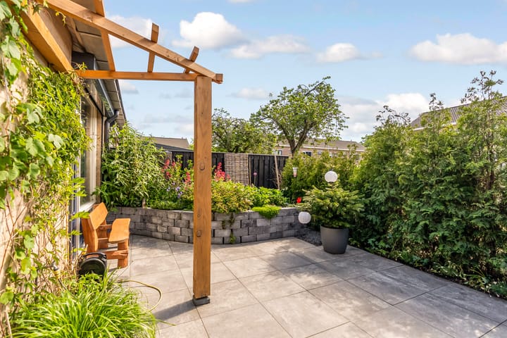 Foto 28 van Bazaltstraat 32