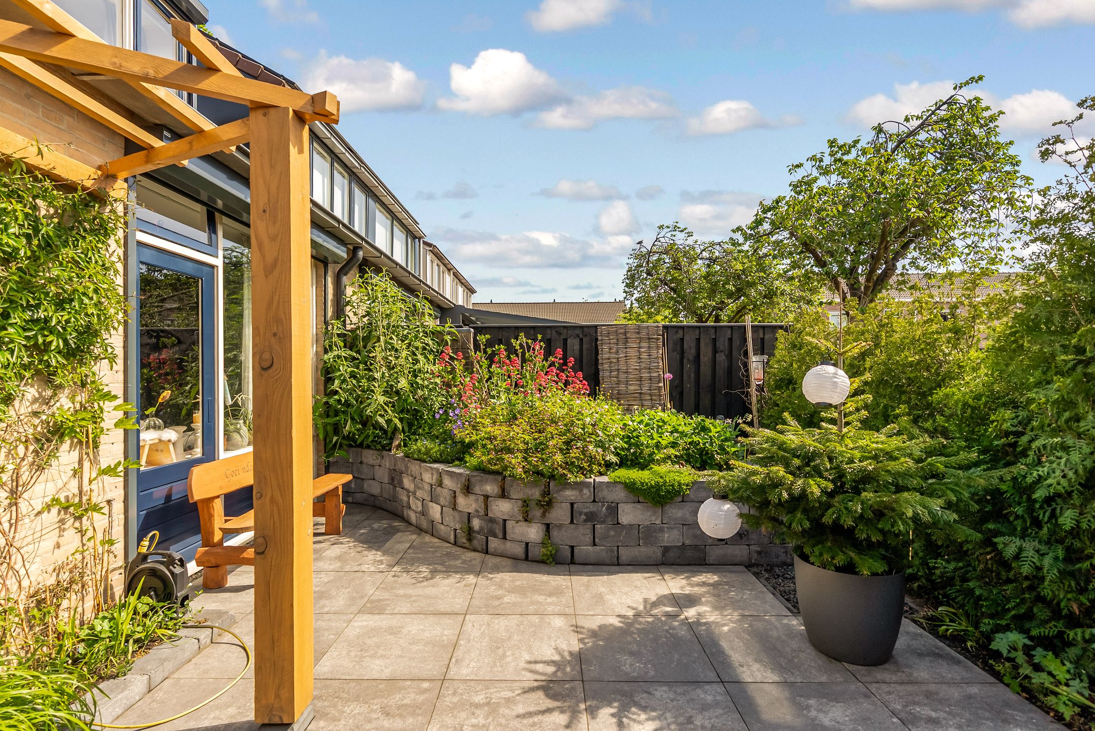 Foto 30 van Bazaltstraat 32