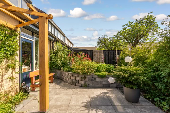 Foto 30 van Bazaltstraat 32