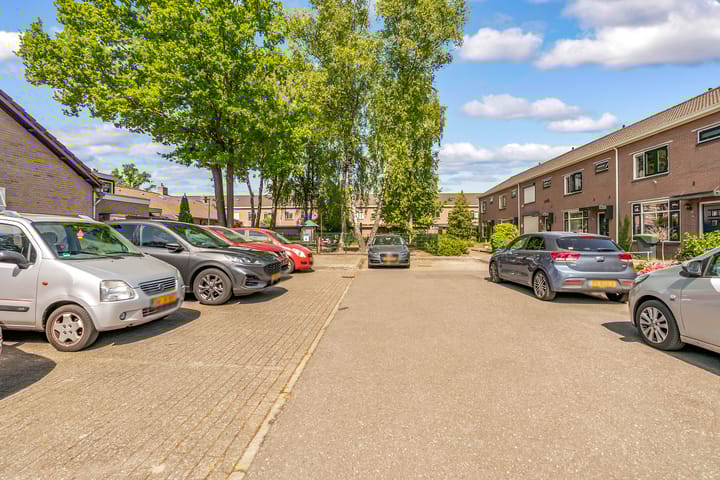 Foto 42 van Bazaltstraat 32