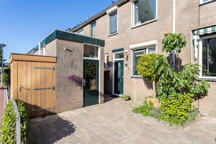 Photo 3 of Watersnip 42