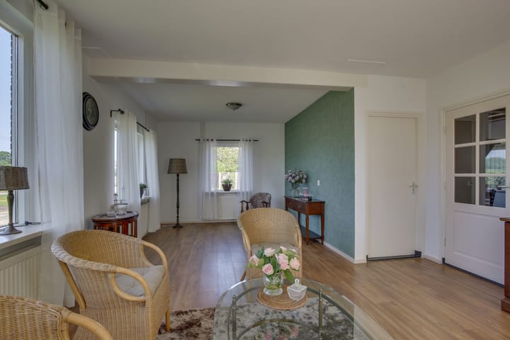 Foto 3 van Larenseweg 49