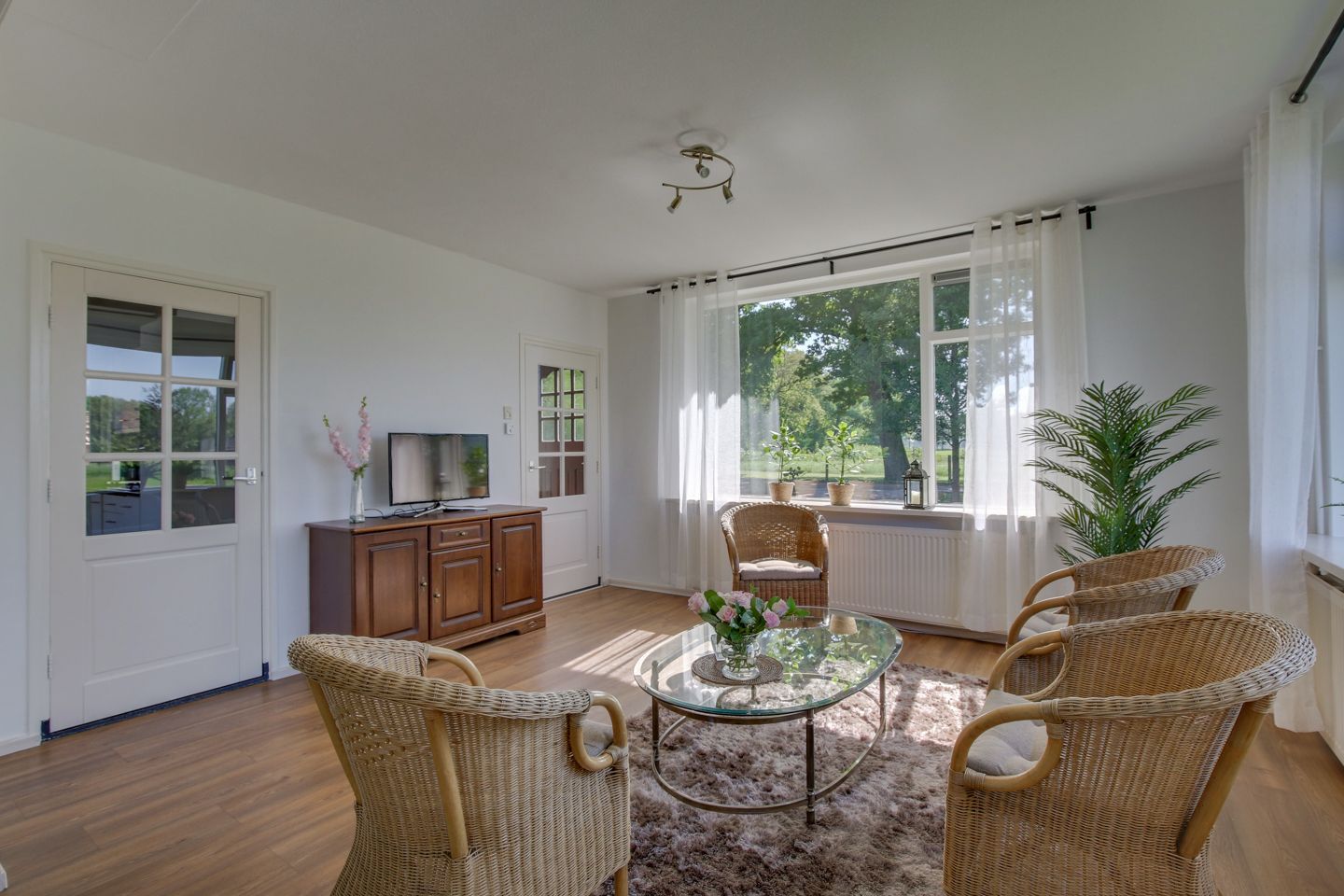 Photo 5 of Larenseweg 49