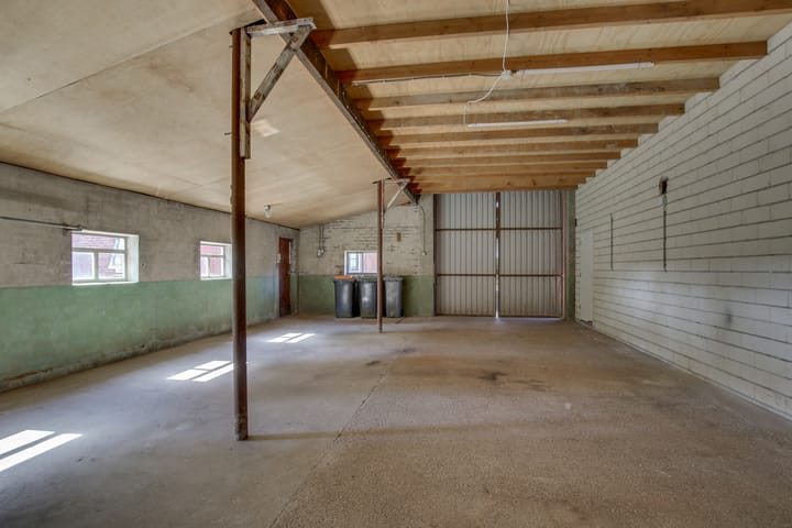 Foto 32 van Larenseweg 49