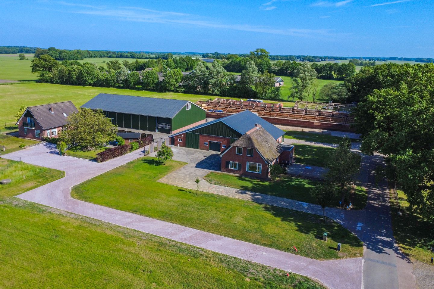 Photo 36 of Larenseweg 49