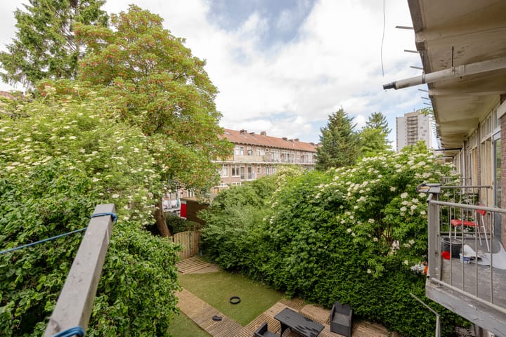 Foto 14 van Tapuitstraat 51-B