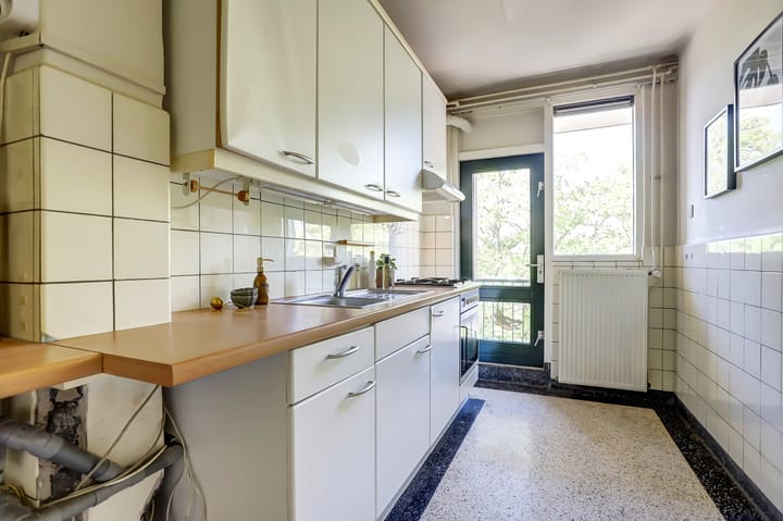 Foto 15 van Barbarossastraat 6