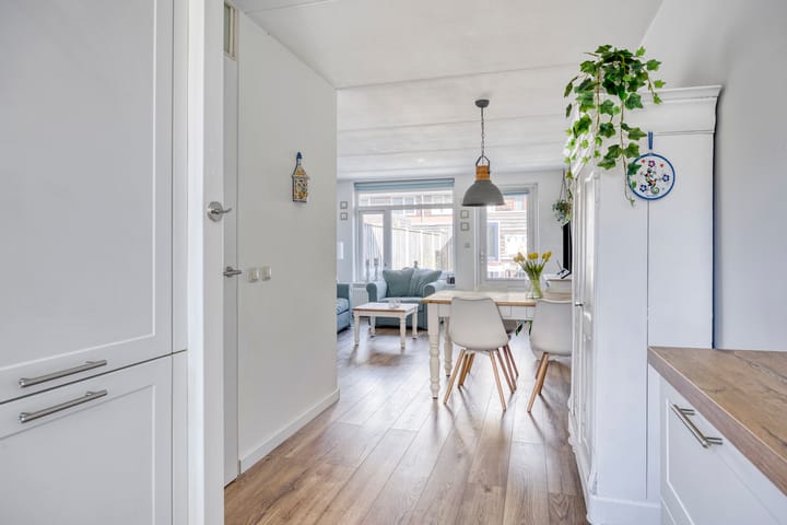 Foto 19 van Johannes Vermeerstraat 97