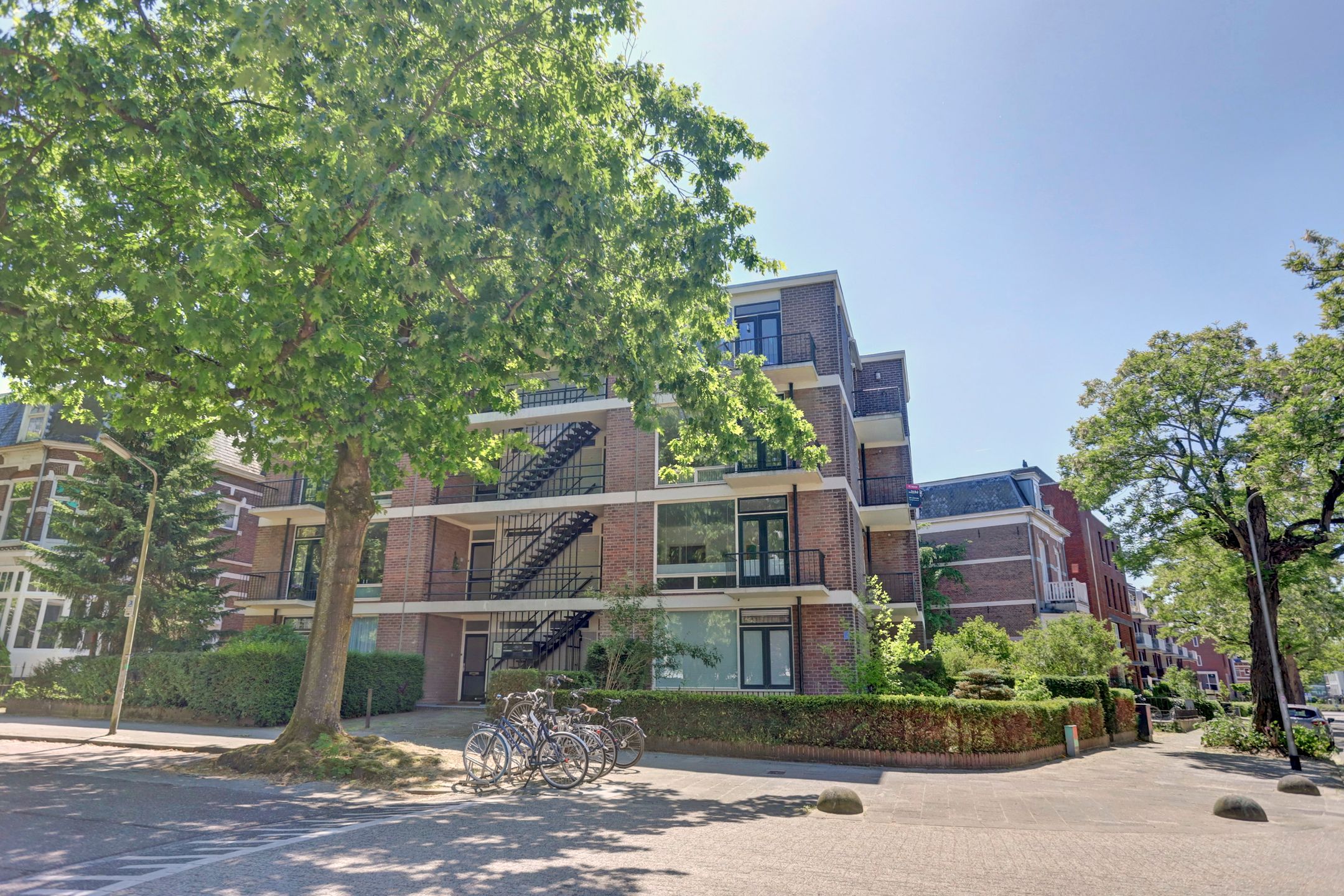 Foto 57 van Barbarossastraat 6