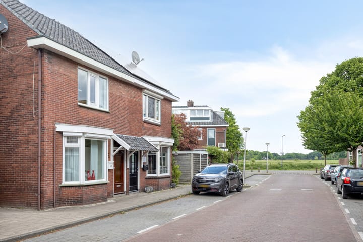 Foto 3 van Van Riebeekstraat 103