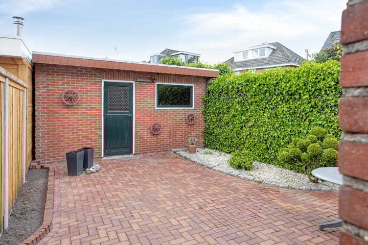 Foto 23 van Van Riebeekstraat 103