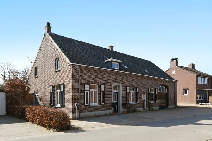 Foto 1 van Holstraat 13